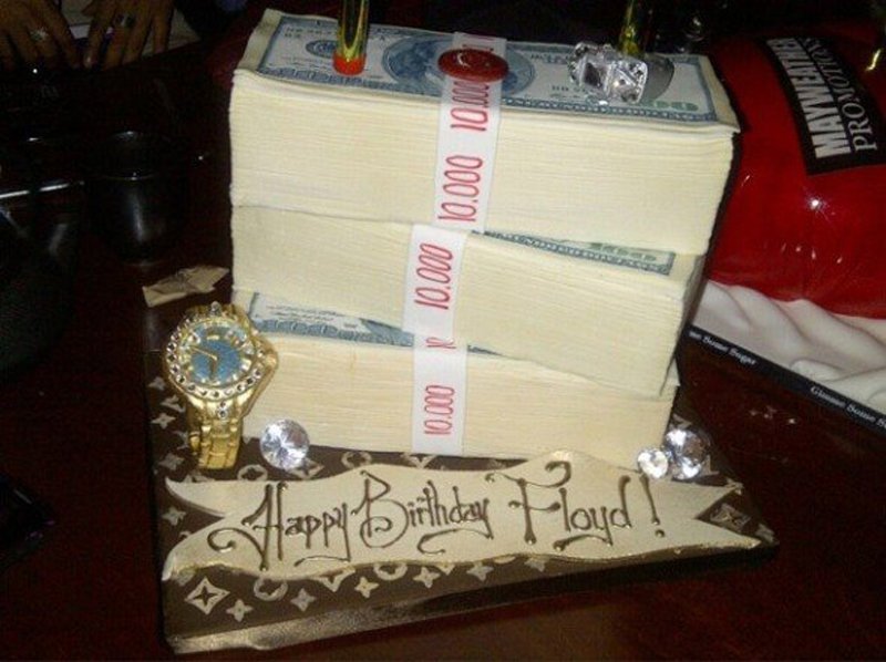 his-birthday-cake-was-appropriately-money.
