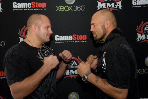 Fedor_Emilianenko_and_Randy_Couture_finally_meet_inside_the_cage