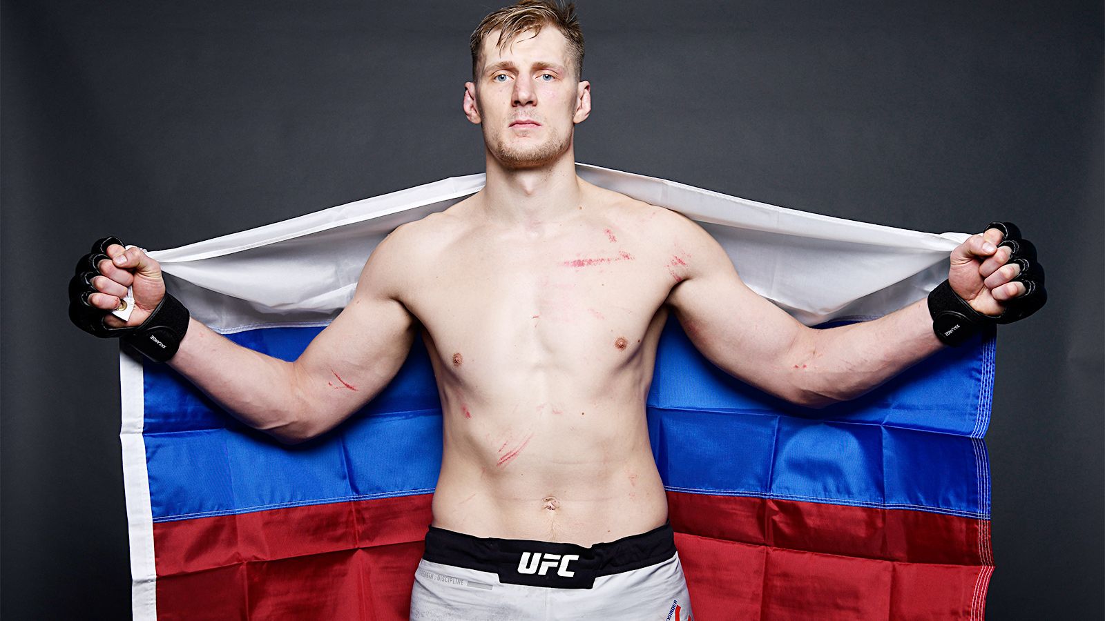 Бойцы UFC из России